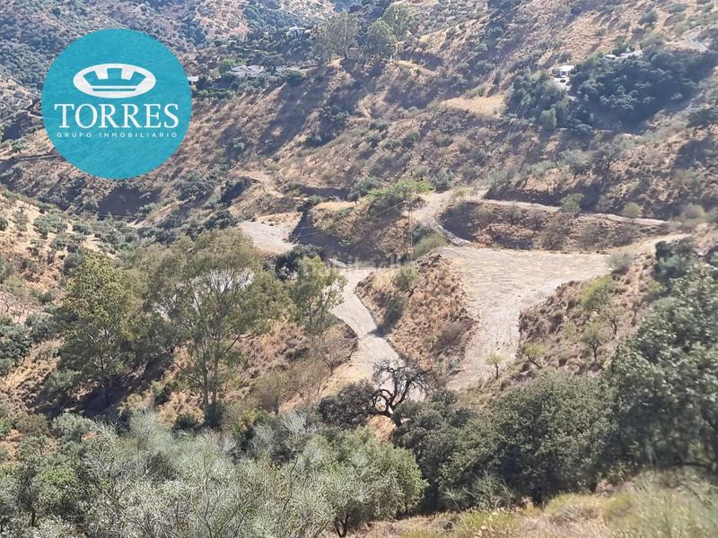 Foto b8a42fe0-ee56-48db-9297-210ea441b469. Terreny residencial a polígono parcela 32 11 a Colmenar