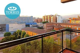 Appartement à Parque Ayala - Jardín de la Abadía - Huelín. Piso en zona vialia con vistas despejadas