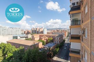 Appartement  Calle de ayala. Piso en zona vialia con vistas despejadas