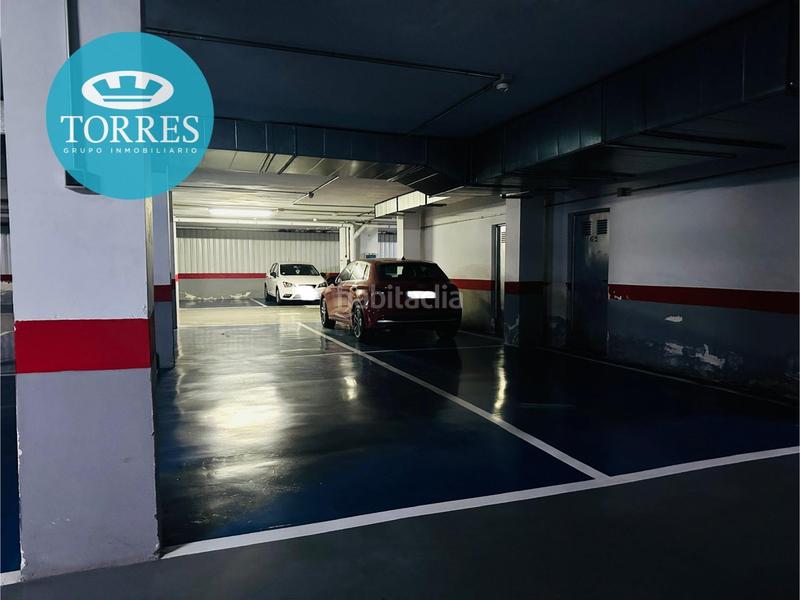 Foto 46a475f2-4bd0-42e1-938f-239854af9813. Miete etagenwohnung mit parking in Paseo Marítimo Oeste - Pacífico Málaga