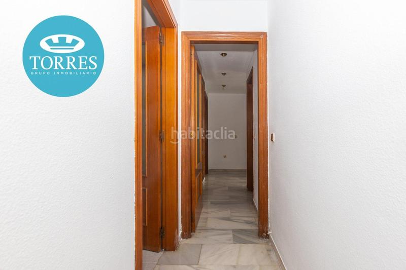 Foto a5222558-a9b5-49a2-bb1d-6da6c0d7123b. Pis amb aparcament piscina a Paseo Marítimo Oeste - Pacífico Málaga