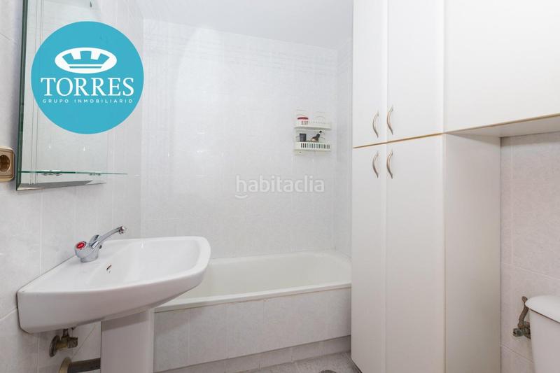 Foto b58d6247-cfd7-41b4-92d1-b1e0a0fef30c. Pis amb aparcament piscina a Paseo Marítimo Oeste - Pacífico Málaga