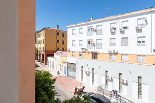 Edificio en La Merced. Edificio en zona la merced