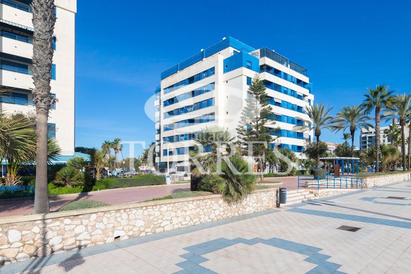 Foto 0a3aab79-353d-4f05-b9af-1a9ca7184648. Pis a calle pacifico 19 a Paseo Marítimo Oeste - Pacífico Málaga