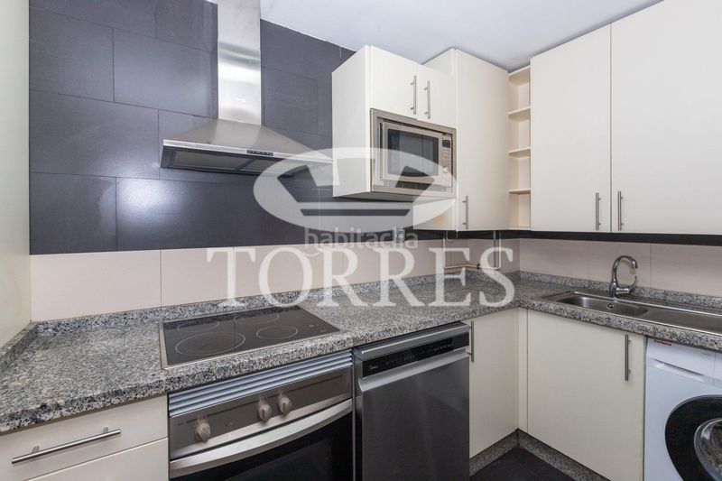 Foto 109462cc-9555-48d6-8645-c5664f6df548. Pis a calle pacifico 19 a Paseo Marítimo Oeste - Pacífico Málaga