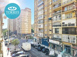 Etagenwohnung in Parque Ayala - Jardín de la Abadía - Huelín