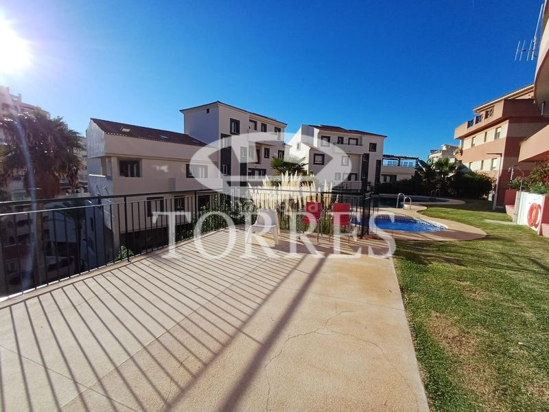 Foto c69bd8b3-03fb-42ce-bafc-9376961cb3d9. Pis amb aparcament a Zona Centro Comercial Torrequebrada Benalmádena
