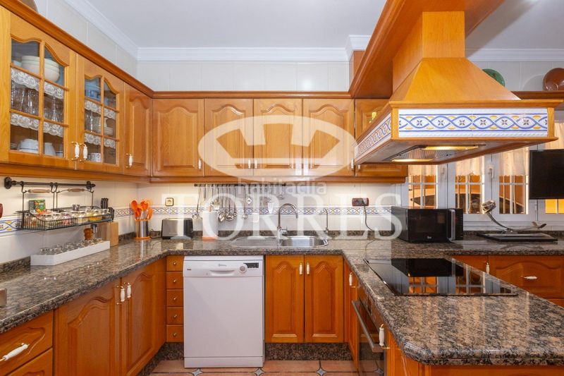 Foto 0157a498-d1c0-4976-850d-181d56f70c40. Xalet amb aparcament piscina a El Atabal Málaga