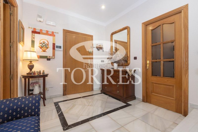 Foto 17cc3000-59b8-43f7-9704-a3dfa99dfc2e. Xalet amb aparcament piscina a El Atabal Málaga