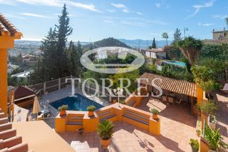 Chalet  Calle de borneo. Chalet independiente en el atabal