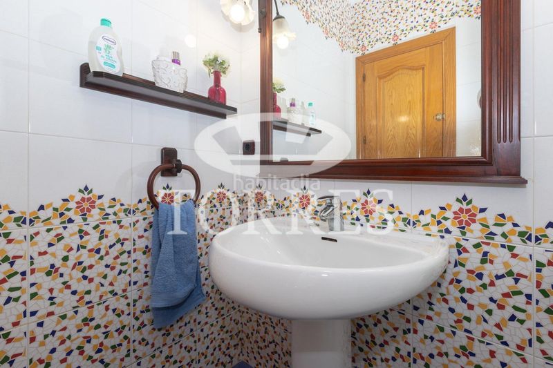 Foto e5f1bad1-7242-46d4-bfc0-8f5f5998702f. Xalet amb aparcament piscina a El Atabal Málaga