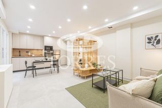 Büro  Avenida del doctor gálvez ginachero. Oficina a estrenar en martiricos! con patio de 50m2