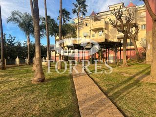 Piso  Calle de coleo. Piso en zona residencial en fuengirola