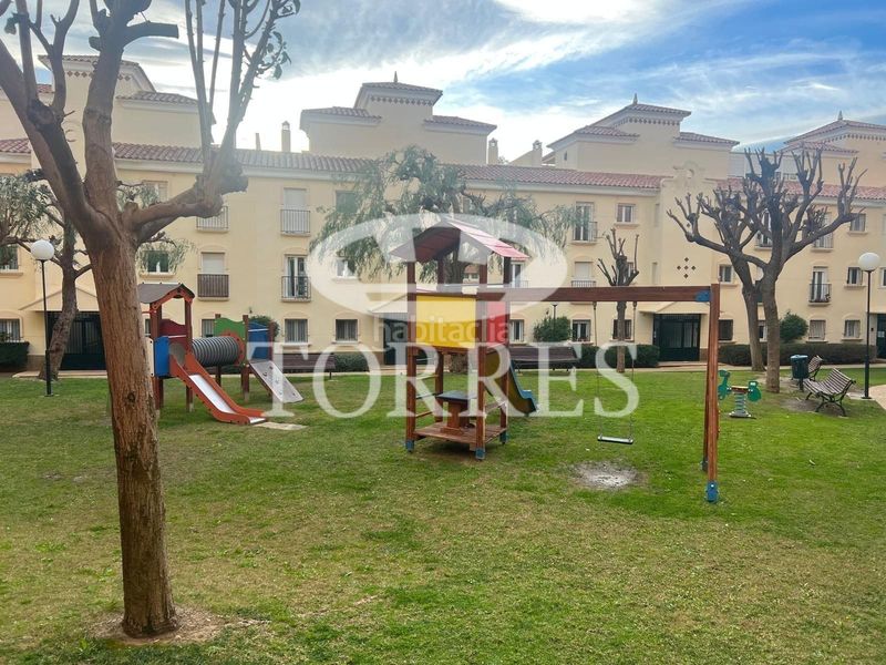 Foto ee2626e8-f20c-44a9-a483-bc0b2e259a58. Pis amb aparcament piscina a Torreblanca del Sol Fuengirola