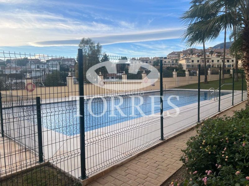 Foto f78d7985-39e4-4d3c-8ef9-14ab63d26a61. Pis amb aparcament piscina a Torreblanca del Sol Fuengirola