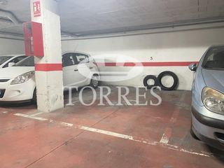 Aparcament cotxe a Calle Serna 6