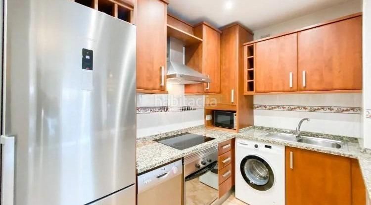 Foto 66847e45-2886-4b7b-94c7-7fb3838a4de6. Piso  pacifico edificio calderon en Paseo Marítimo Oeste - Pacífico Málaga