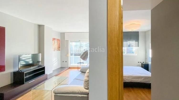 Foto 77c7e1a9-34b7-47c9-8504-08a7c670dc2d. Piso  pacifico edificio calderon en Paseo Marítimo Oeste - Pacífico Málaga