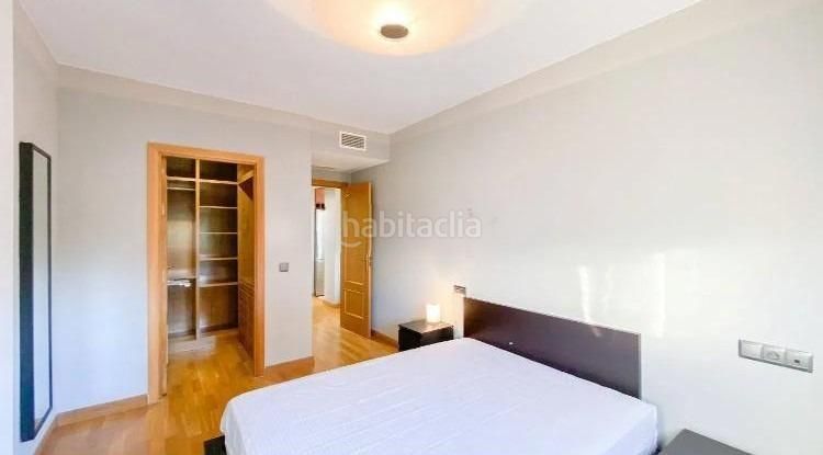 Foto b26492e5-7dde-4987-9d50-040c88f0f8c0. Piso  pacifico edificio calderon en Paseo Marítimo Oeste - Pacífico Málaga