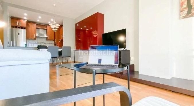 Foto dfb10f40-4510-4646-8605-1dfd0b9348f9. Piso  pacifico edificio calderon en Paseo Marítimo Oeste - Pacífico Málaga