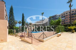 Appartement à Avenida sor teresa prat (carril de la chupa) 63. Piso pacifico edificio calderon