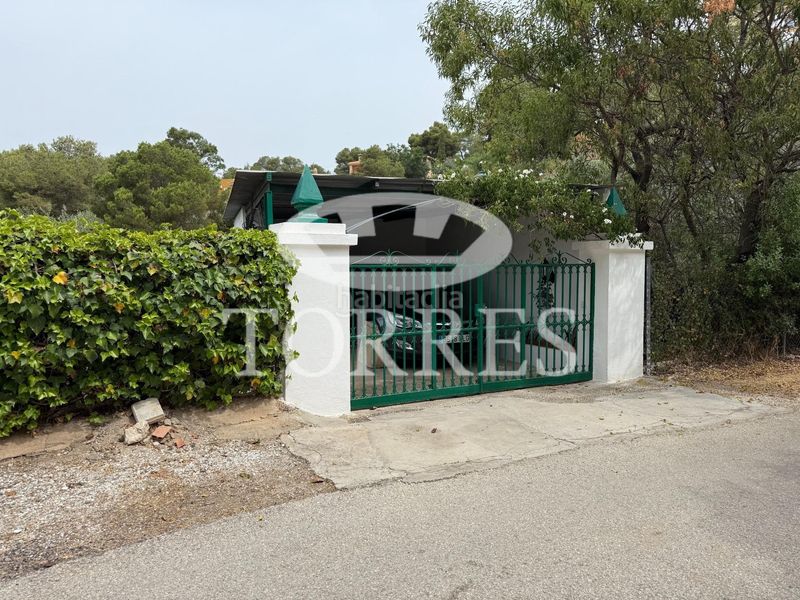 Foto 2b4afb32-668b-4d5b-9bdb-749298abb76c. Xalet amb aparcament piscina a Limonar Málaga