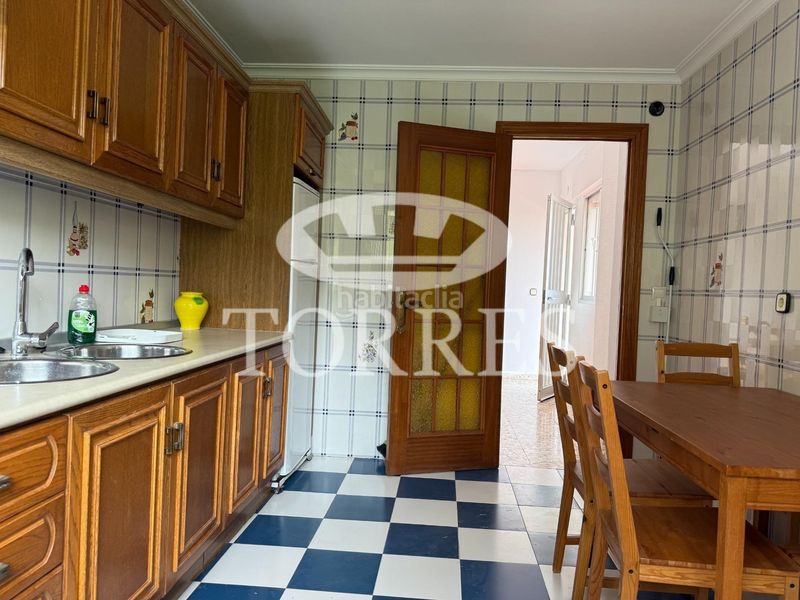 Foto 39f0800f-6301-483b-94a1-f0e38b804f65. Xalet amb aparcament piscina a Limonar Málaga