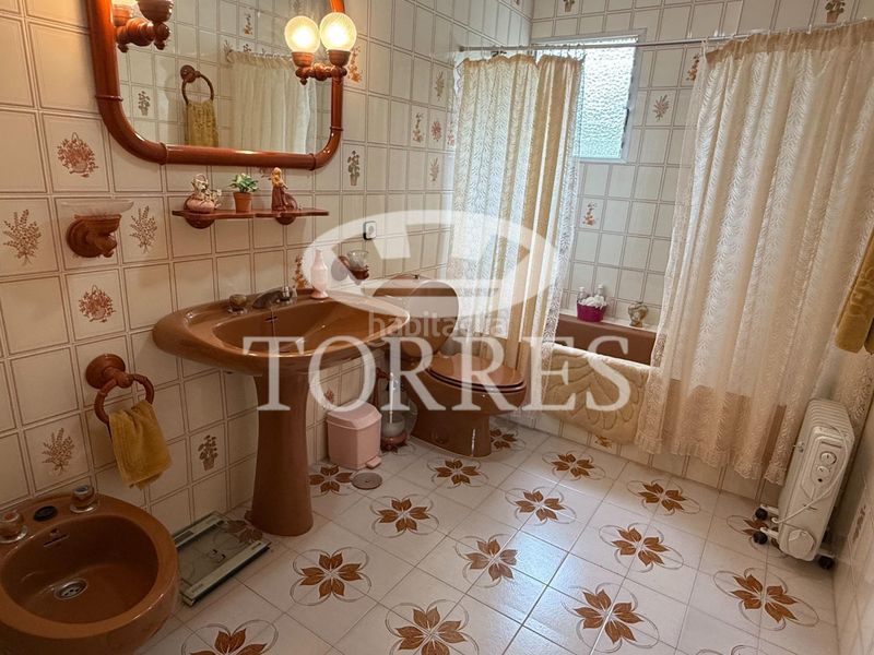 Foto 3ec1f089-1a37-46a1-825e-b8973a0e307e. Xalet amb aparcament piscina a Limonar Málaga