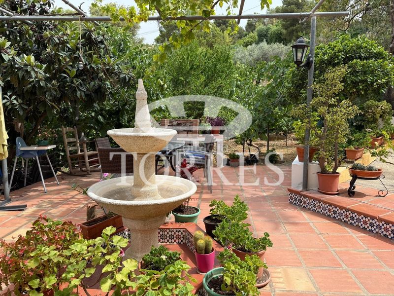 Foto 40475844-47c0-486b-866f-f72cbdf542a1. Xalet amb aparcament piscina a Limonar Málaga