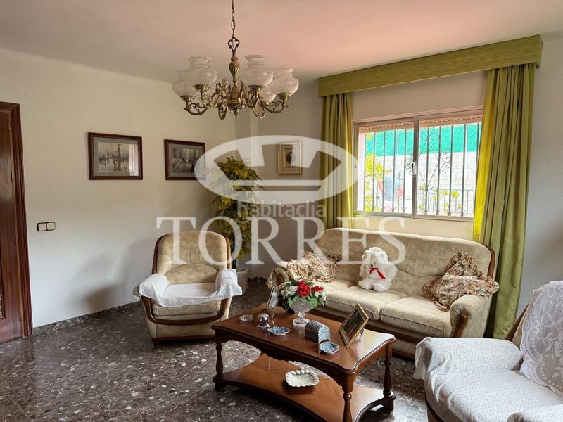 Foto 6d47889c-5956-4da1-947e-37e18e6b9c7a. Xalet amb aparcament piscina a Limonar Málaga