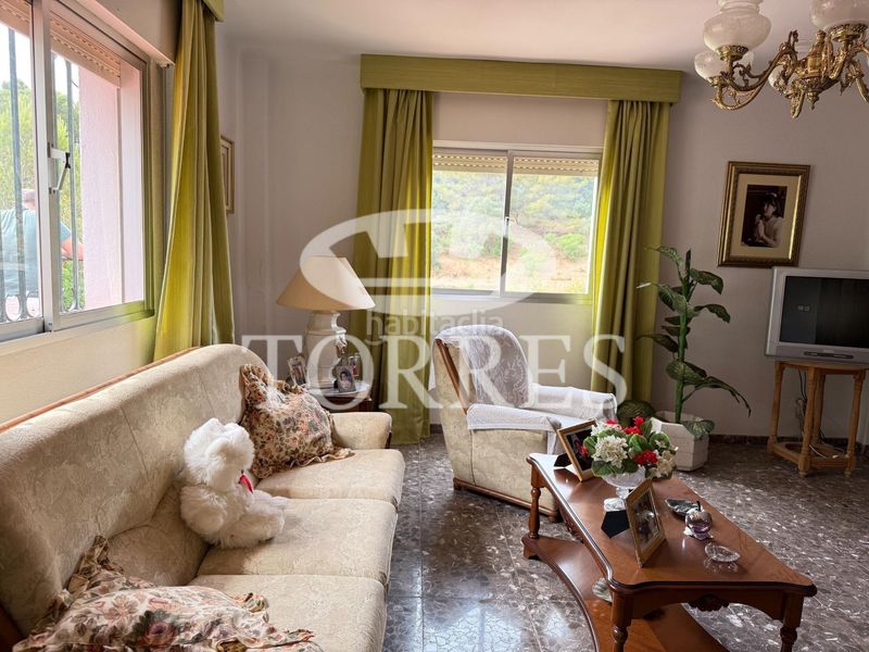 Foto 71ae1ae1-75d7-41a2-92fe-2bdbf4652cd1. Xalet amb aparcament piscina a Limonar Málaga