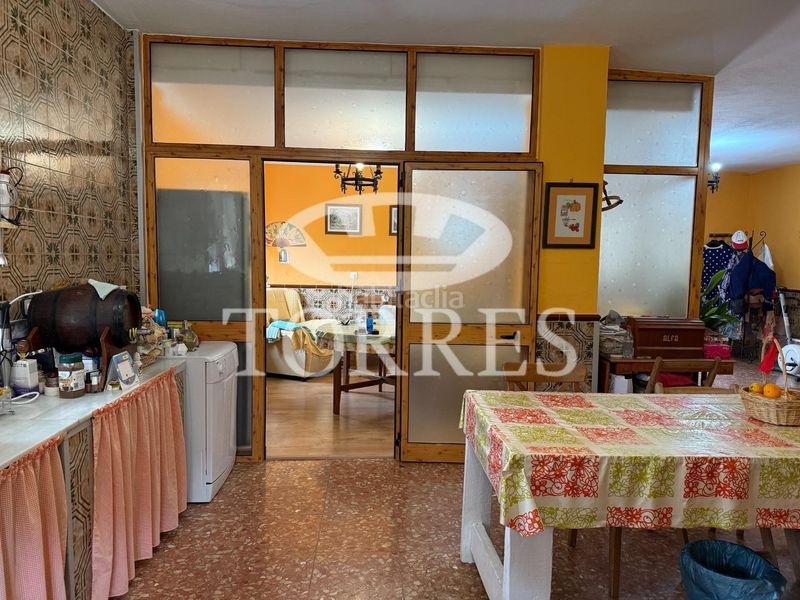 Foto 974b26cf-d54e-4a1b-8176-c528c94b3c7c. Xalet amb aparcament piscina a Limonar Málaga