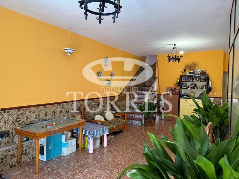 Foto c60c607b-fa90-44e9-a704-56b6116b6439. Xalet amb aparcament piscina a Limonar Málaga