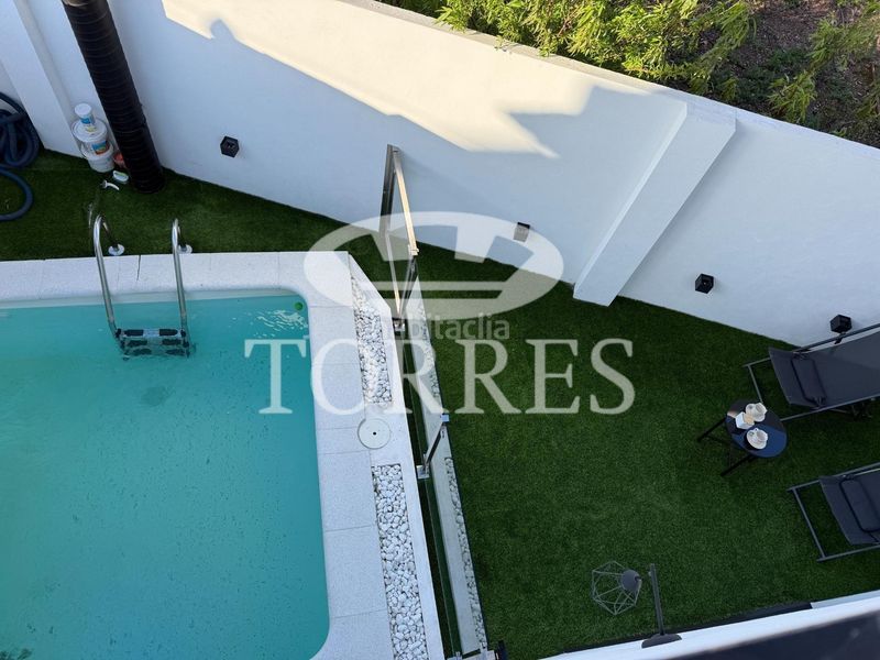 Foto cb2029e9-8c58-4d19-b4e9-02b0e090fb3b. Xalet amb aparcament piscina a El Cortijuelo Málaga