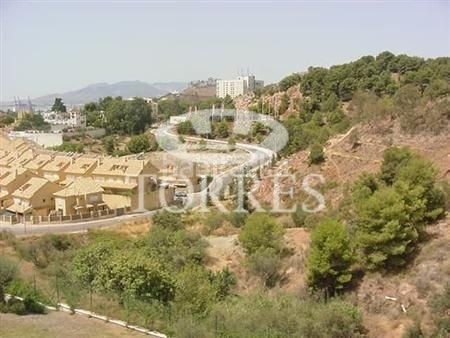 Foto 93dfad92-1d17-436b-b846-5ac0a246fd24. Àtic amb aparcament a Parque Clavero Málaga