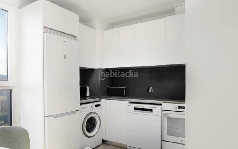 Foto b57970b3-8386-4deb-b6d3-d0726eda53c6. Pis amb aparcament piscina a Martiricos - La Roca - La Rosaleda Málaga