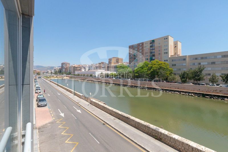 Foto 3734f85c-27c1-4184-b2e1-1b98ae4698e9. Pis amb calefacció aparcament a Perchel Sur - Plaza de Toros Vieja Málaga
