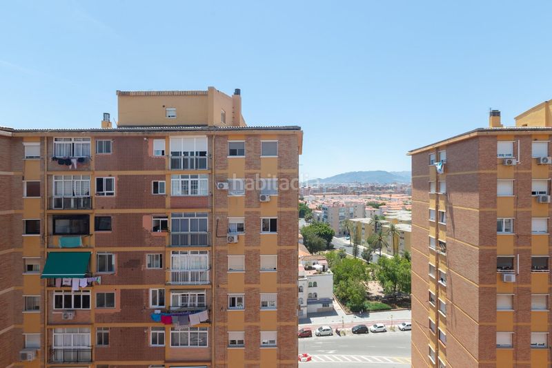 Foto a6686289-c5ac-4b0d-82dd-6f60a5d372cb. Pis a Parque Ayala - Jardín de la Abadía - Huelín Málaga
