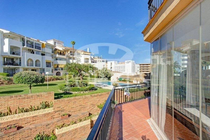 Foto 72e846b5-fc9b-4912-9a7d-7e50a15b2796. Pis amb aparcament piscina a La Carihuela - Los Nidos Torremolinos