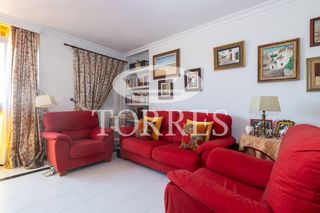 Piso en Fernan nuñez 4. Piso en vialiamaría zambrano