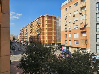 Lloguer Pis a Perchel Sur - Plaza de Toros Vieja. Piso recién reformado cuarteles