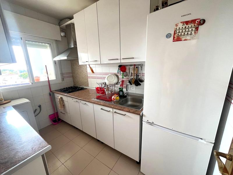 Foto 530500e3-b38f-4619-b0e5-f19deb3a2c33. Pis amb aparcament piscina a El Portil