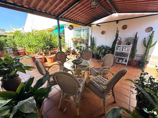 Chalet in El Portil. Maravilloso chalet uniplanta en pleno corazón de el portil!