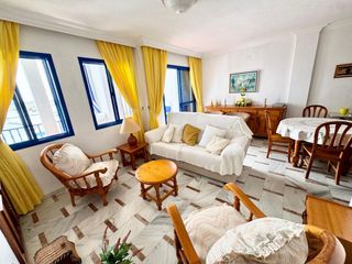 Appartamento in Punta Umbría. Amplia vivienda con terraza en una de las mejores zonas de punta