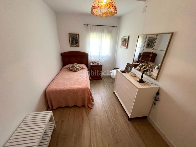 Foto ab7594fd-b18e-4693-9b69-cecaac8e0d8a. Casa adossada amb aparcament piscina a El Portil