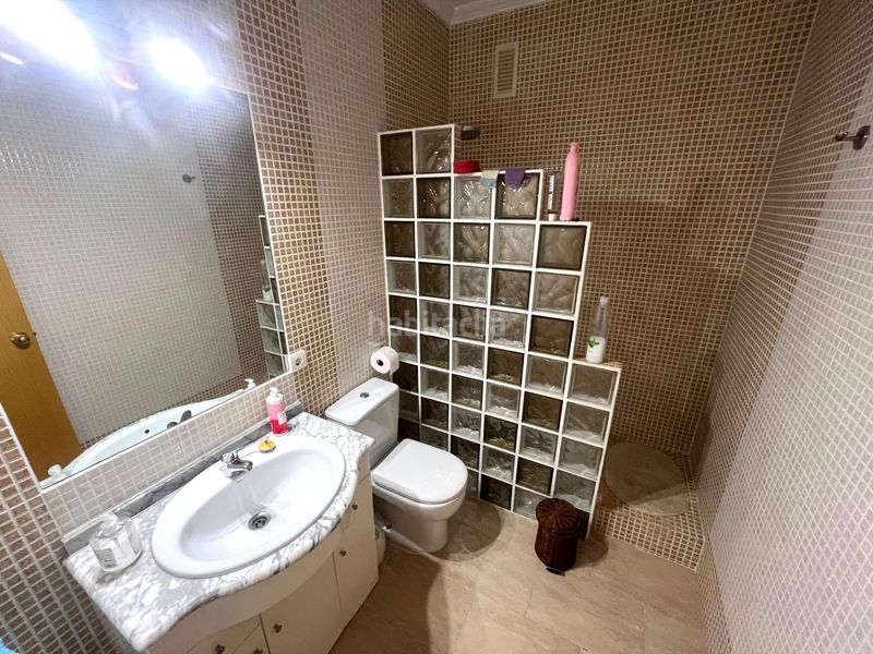 Foto b17e74c8-b81d-476d-99e3-2486a6257232. Casa adossada amb aparcament piscina a El Portil