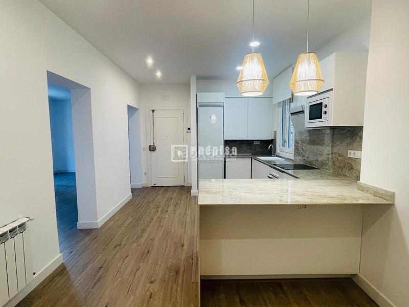 Foto 21d179ab-0dee-4896-bbb9-1fbd1b38f5b9. Affitto appartamento con riscaldamento in Ríos Rosas-Nuevos Ministerios Madrid