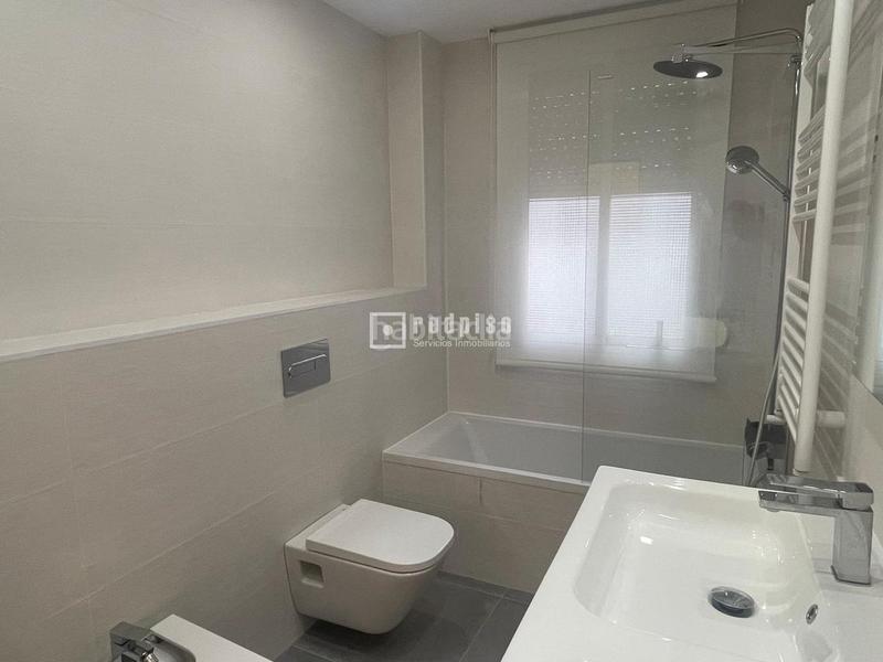 Foto 86996010-5303-4086-a4b7-f00e287a9470. Location appartement avec chauffage dans Ríos Rosas-Nuevos Ministerios Madrid