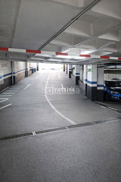 Foto c9b944c7-5055-4d6f-90d3-7a7cec400a69. Aparcament cotxe a Ríos Rosas-Nuevos Ministerios Madrid