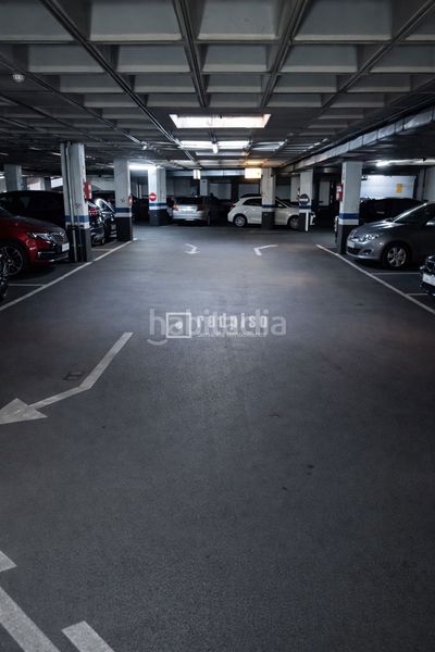 Foto fb429130-b209-4b46-9185-e616baf71894. Aparcament cotxe a Ríos Rosas-Nuevos Ministerios Madrid